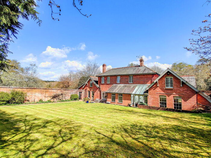 5 Bedroom Coach House For Sale In Brook, Lyndhurst, SO43