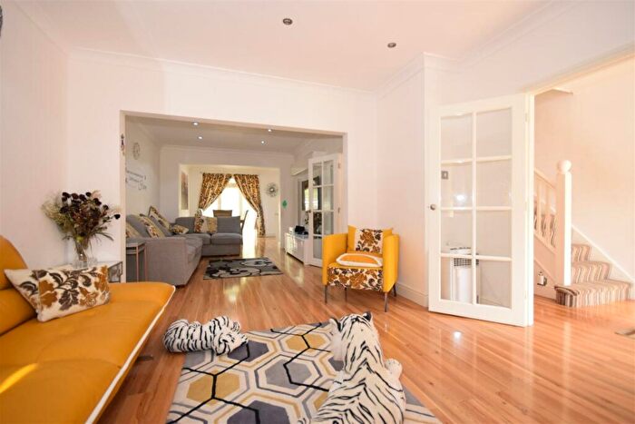 3 Bedroom Terraced House To Rent In Rosedene Avenue, Morden, SM4