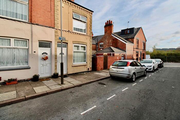3 Bedroom End Of Terrace House To Rent In Paton Street, Leicester, Leicestershire, LE3