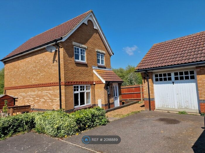 3 Bedroom Detached House To Rent In Gordon Close, Ashford, TN24