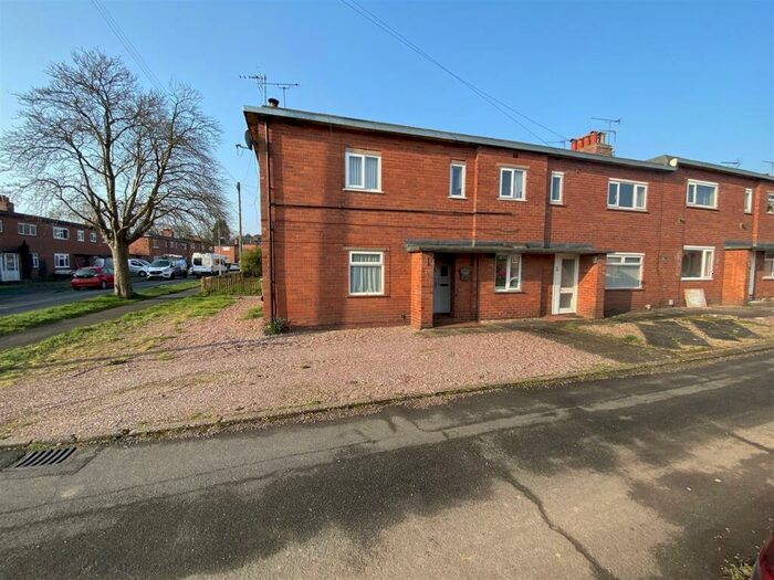 1 Bedroom Flat To Rent In Green Close, Stone, ST15