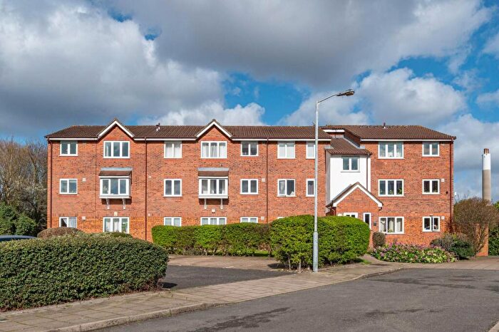 1 Bedroom Flat To Rent In John Williams Close, New Cross, London, SE14