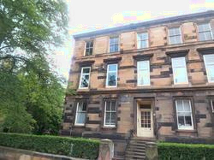 Flat To Rent In Hillhead Street Flat, G12