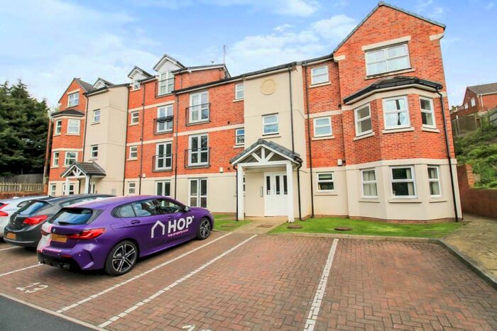 2 Bedroom Apartment To Rent In Farsley Beck Mews, Stanningley, Leeds, LS13