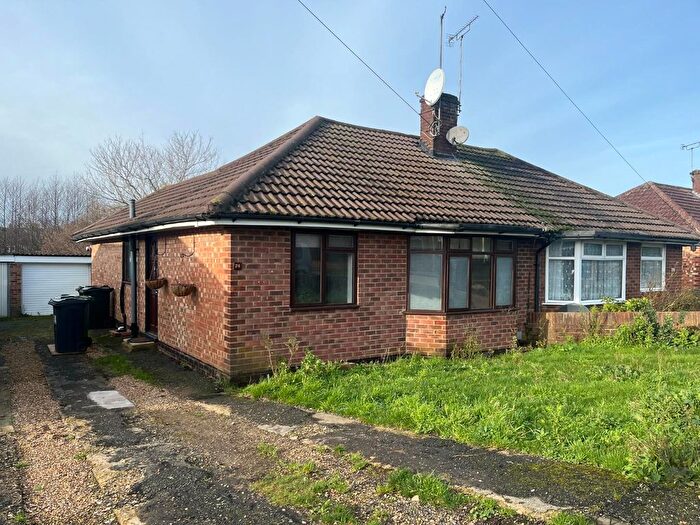 2 Bedroom Semi-Detached Bungalow To Rent In Bybrook Road, Kennington, Ashford, TN24