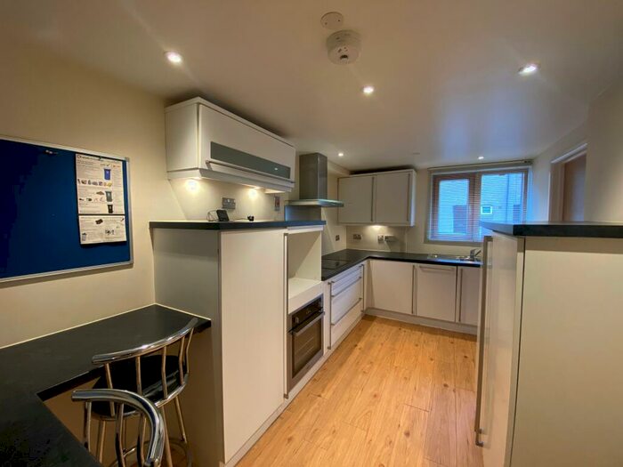 3 Bedroom House To Rent In Albion Row, Cambridge, CB3