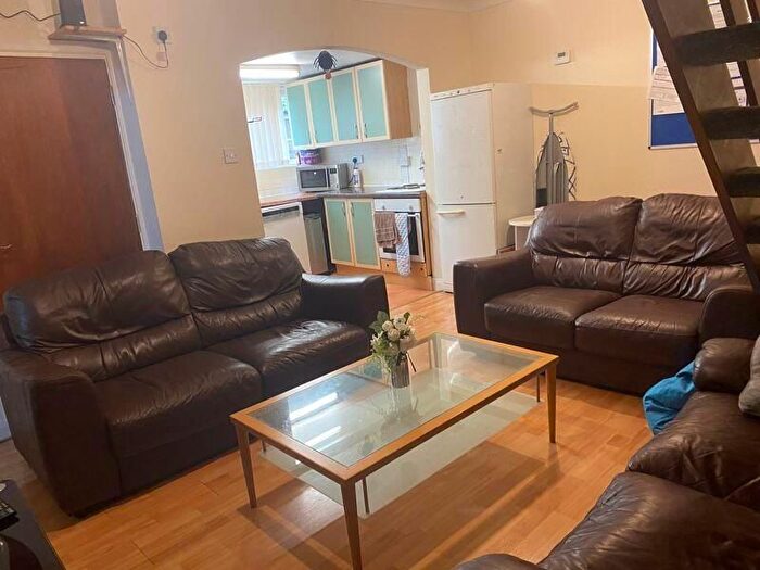 7 Bedroom Semi-Detached House To Rent In Priory Court Gregory Street, Nottingham, NG7