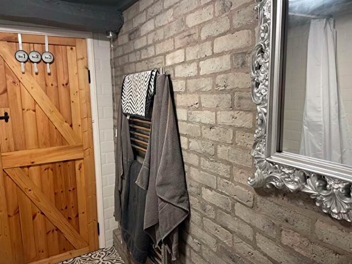 2 Bedroom Cottage To Rent In Castle Street, Whitwick, LE67