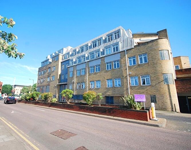 2 Bedroom Flat For Sale In Station Road, Harrow, HA1