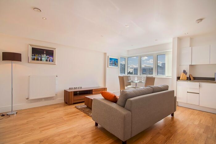 2 Bedroom Flat To Rent In Canary View, Dowells Street, London, SE10