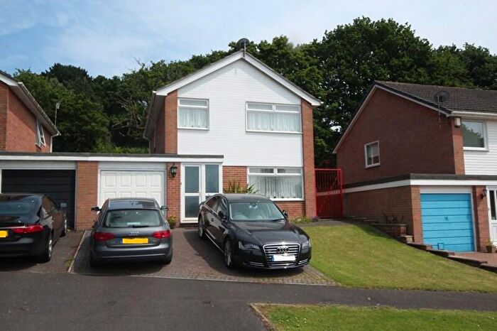 3 Bedroom Link Detached House For Sale In Croft Road, Poulner, Ringwood, Hampshire, BH24