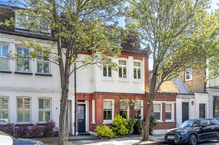 4 Bedroom Terraced House For Sale In Vicarage Road, Teddington, TW11