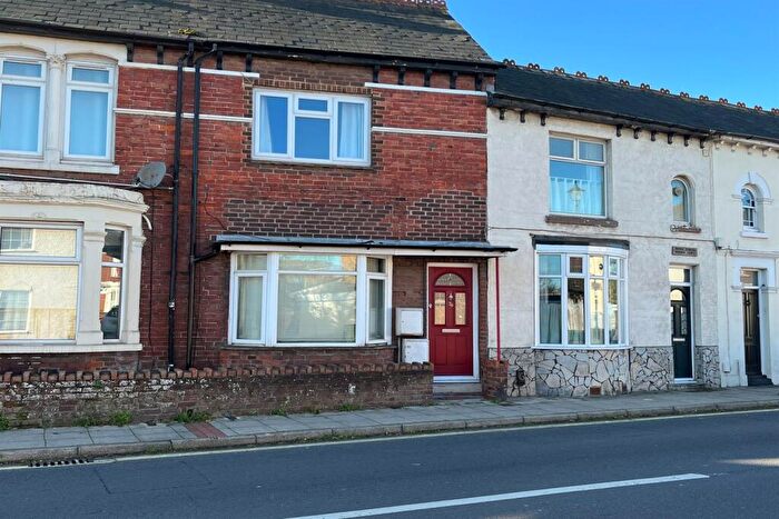 1 Bedroom Flat To Rent In North Street, Emsworth, PO10