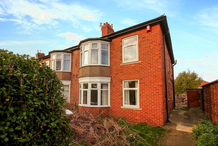 2 Bedroom Flat To Rent In Wallsend Road, North Shields, NE29
