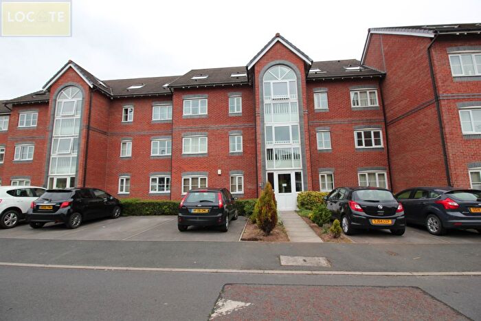 2 Bedroom Flat To Rent In Dean Road, Cadishead, M44