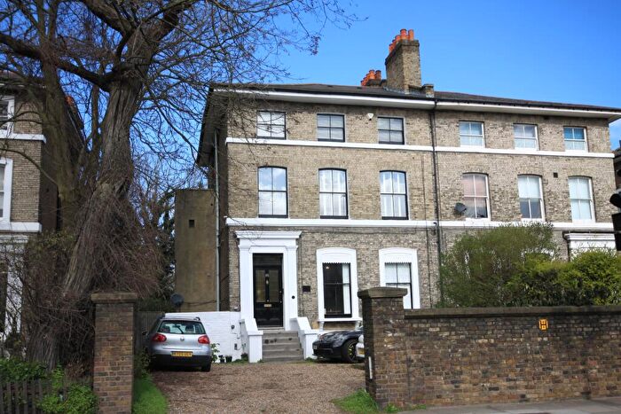 2 Bedroom Flat For Sale In Shooters Hill Road, SE3