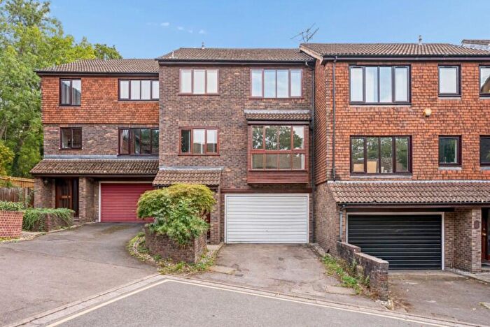 4 Bedroom Town House To Rent In Ashbourne Square, Northwood, HA6