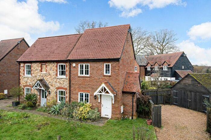 3 Bedroom Semi-Detached House For Sale In Bradden Meadow, Gaddesden Row, HP2