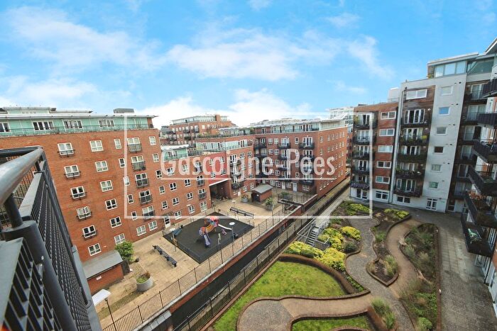 1 Bedroom Flat To Rent In Royal Gallery, Kingston Upon Thames, KT2