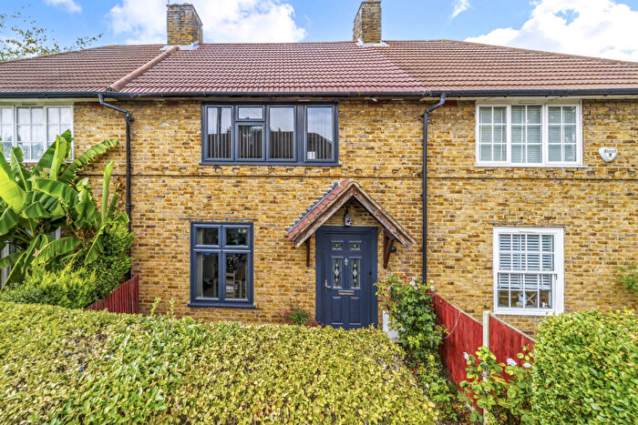 3 Bedroom Terraced House For Sale In Montacute Road, Morden, SM4