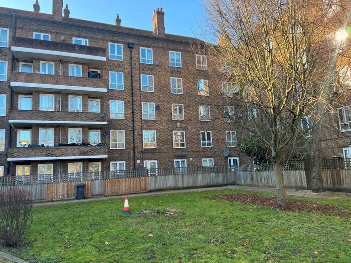 2 Bedroom Flat To Rent In Upper Clapton Road, London, E5