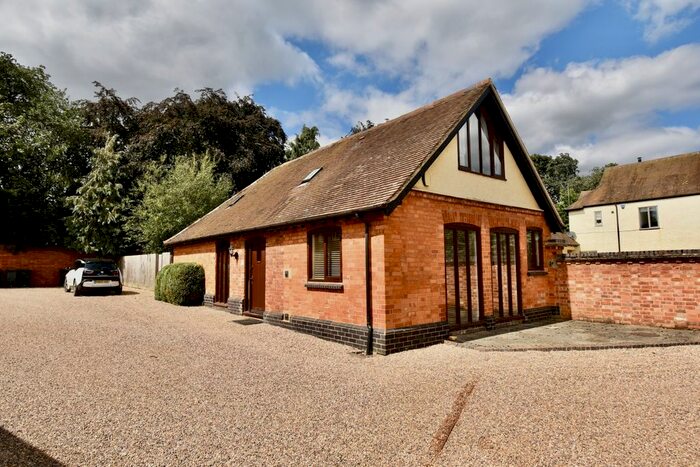 4 Bedroom Barn Conversion To Rent In Glebe Farm Stables, Sargeants Lane, Collingtree, Northampton, NN4