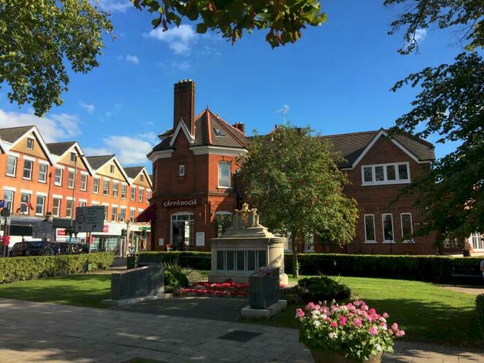 1 Bedroom Flat To Rent In High Street, Walton-on-Thames, Surrey, KT12