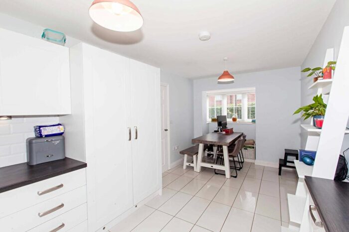 4 Bedroom Detached House For Sale In Meadows Walk, Clowne, S43