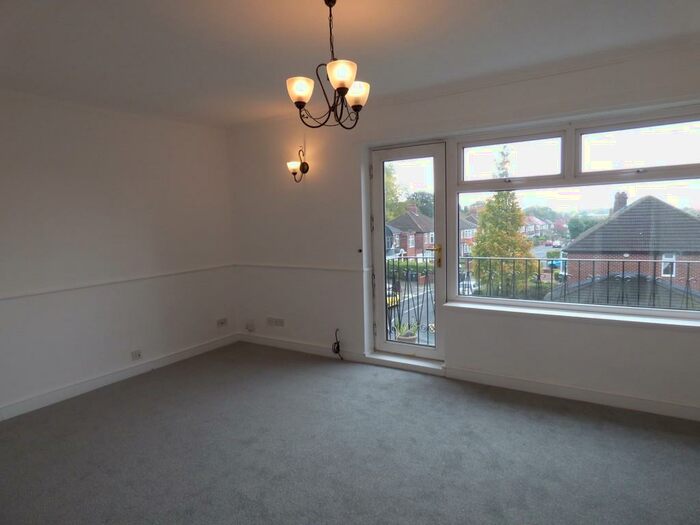 2 Bedroom Flat To Rent In Manor Walk, Benton, NE7