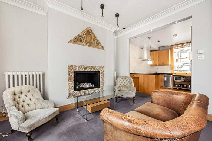 2 Bedroom Flat To Rent In Camden Passage, Angel, N1