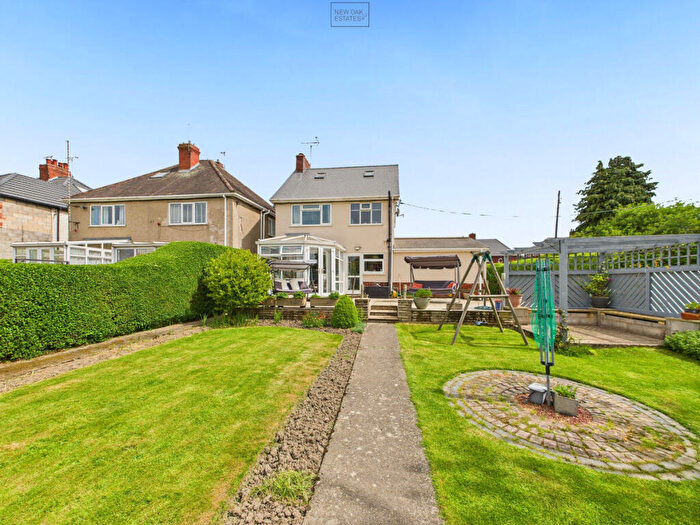 3 Bedroom Detached House For Sale In Chesterfield Road, Holmewood, S42