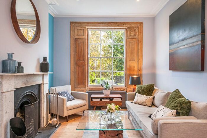 3 Bedroom Terraced House To Rent In Ripplevale Grove, Islington Central, N1