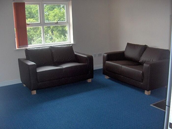 3 Bedroom Flat To Rent In Far Gosford Street, Stoke, CV1