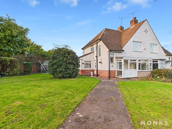 3 Bedroom Semi-Detached House To Rent In Mytton Oak Road, Shrewsbury, SY3