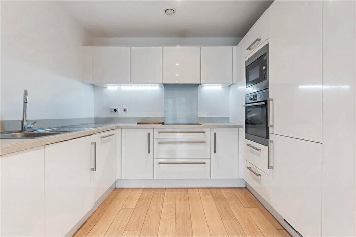2 Bedroom Apartment To Rent In Eagle Heights, Waterside Way, London, N17