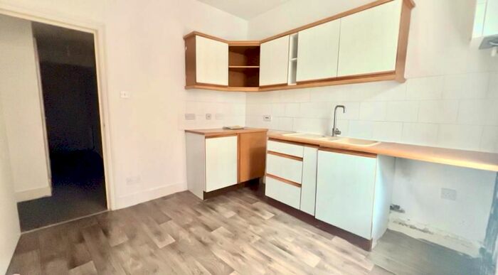 2 Bedroom Flat To Rent In Lombard Street, Margate, CT9