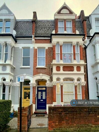 2 Bedroom Flat To Rent In Stoke Newington, London, N16
