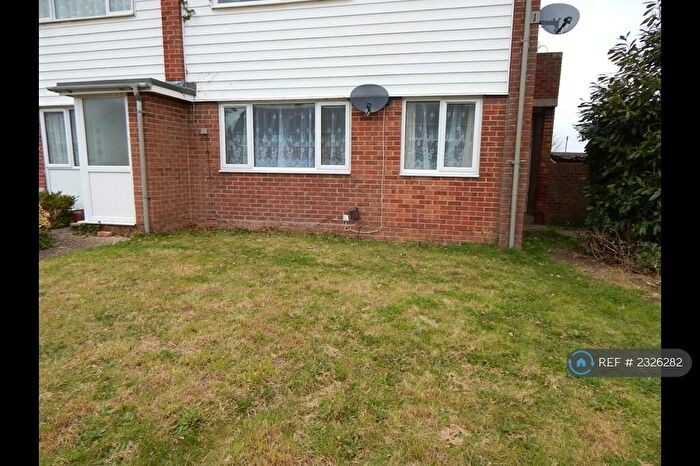 2 Bedroom Flat To Rent In Brewers Lane, Gosport, PO13