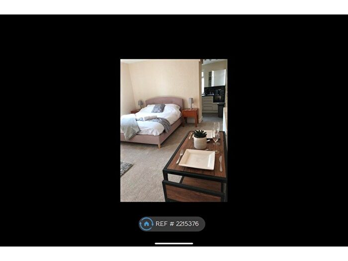 1 Bedroom Flat To Rent In Oaklands Terrace, Swansea, SA1