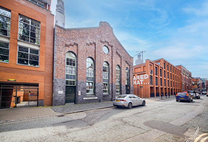3 Bedroom Penthouse To Rent In The Old Chapel, St Pauls Square, Jewellery Quarter, B3