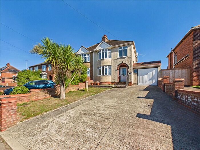 3 Bedroom Semi Detached House For Sale In St. Andrews Avenue, Colchester, Essex, CO4