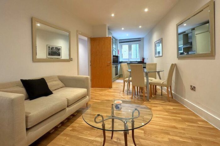 1 Bedroom Flat To Rent In Pepys Street, City Of London, EC3N