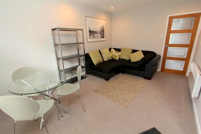 1 Bedroom Flat To Rent In Navigation Walk, Leeds, LS10