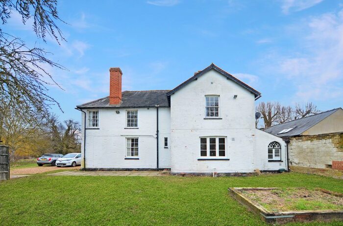 4 Bedroom Farmhouse To Rent In Town Street, Newton, Cambridge, CB22