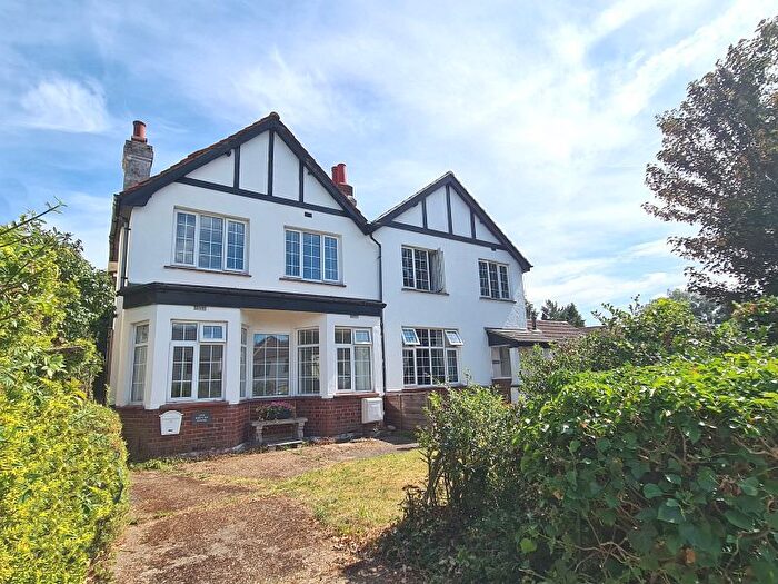 3 Bedroom Semi-Detached House For Sale In Leatherhead Road, Great Bookham, Surrey, KT23