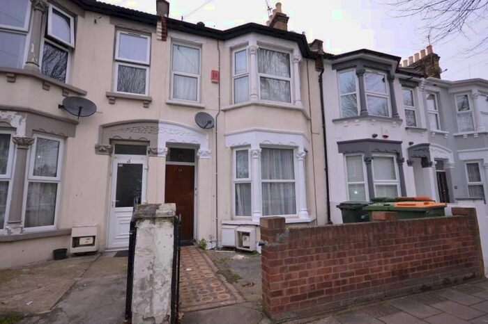 2 Bedroom Flat To Rent In Sherrard Road, Forest Gate, London E7