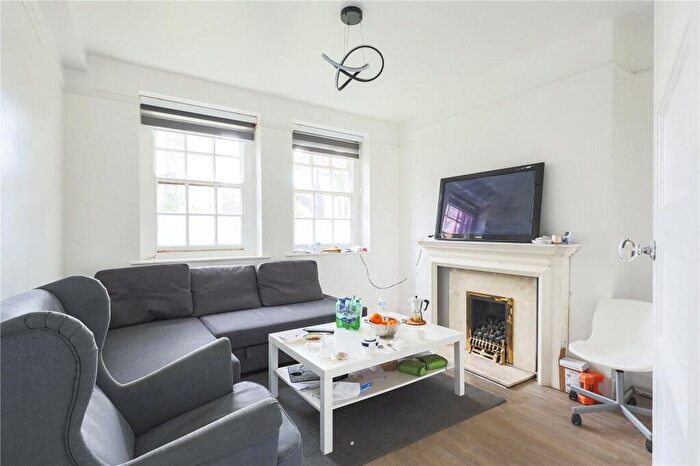 2 Bedroom Apartment To Rent In Parkhurst Court, Warlters Road, Islington, London, N7