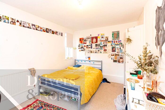 4 Bedroom House To Rent In Rochester Mews, Camden, London, NW1