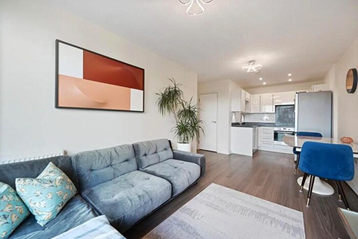 2 Bedroom Flat For Sale In Whitestone Way, Croydon, London, CR0