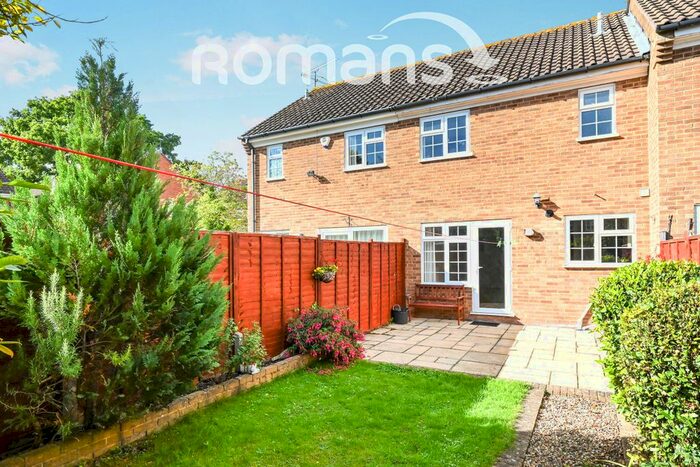 3 Bedroom Terraced House To Rent In Bedfordshire Way, Wokingham, RG41